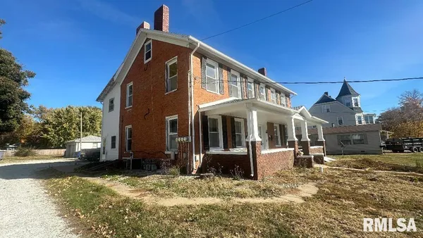$162,500 | 135 East Washington Street, Rushville, IL 62681