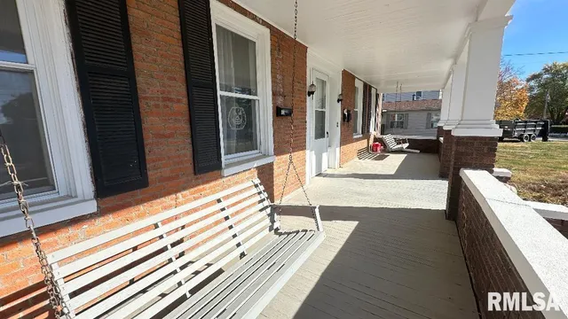 $162,500 | 135 East Washington Street, Rushville, IL 62681