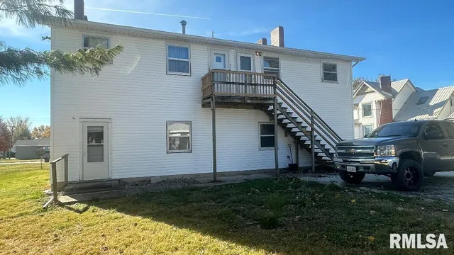 $162,500 | 135 East Washington Street, Rushville, IL 62681