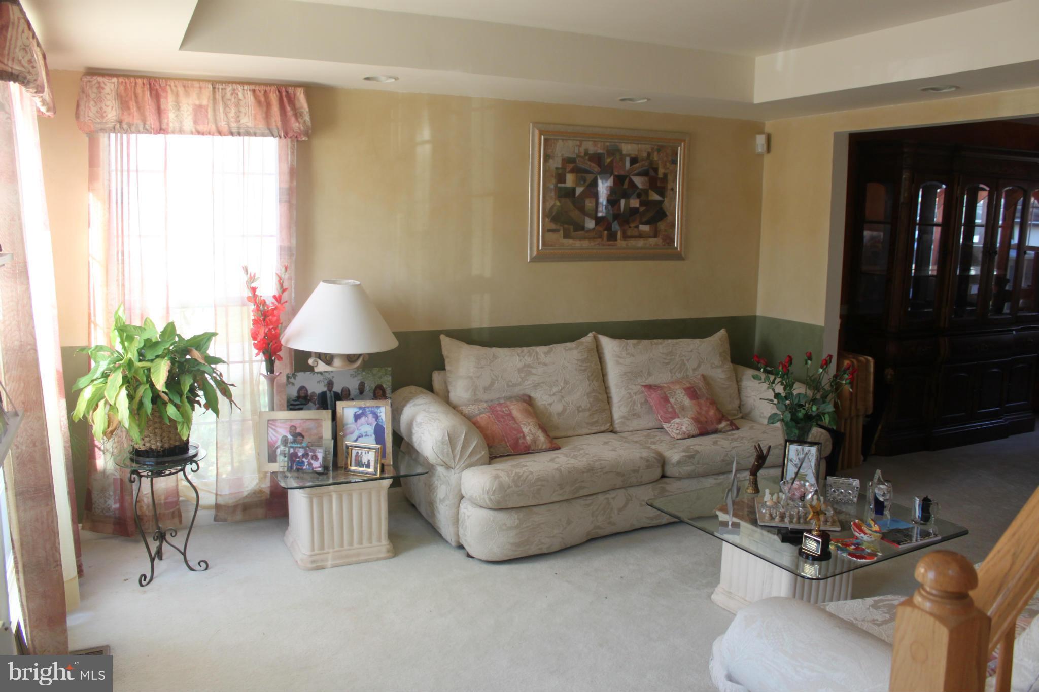 10113 Goose Pond Court Laurel, MD 20708 - Photo 6 of 14 Living Room