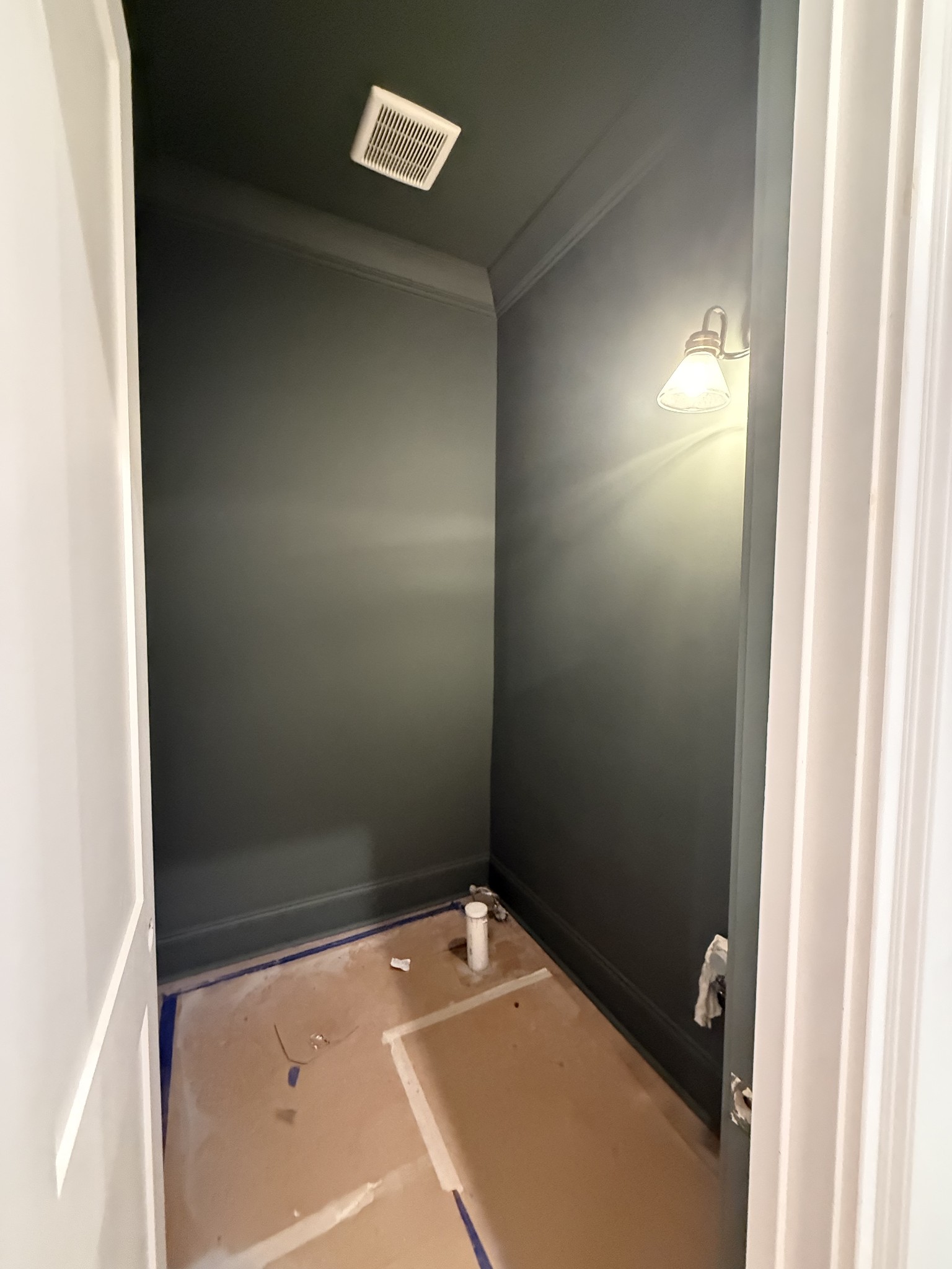 5801 Brees Place Arrington, TN 37014 - Photo 64 of 95 a bathroom with a bathtub