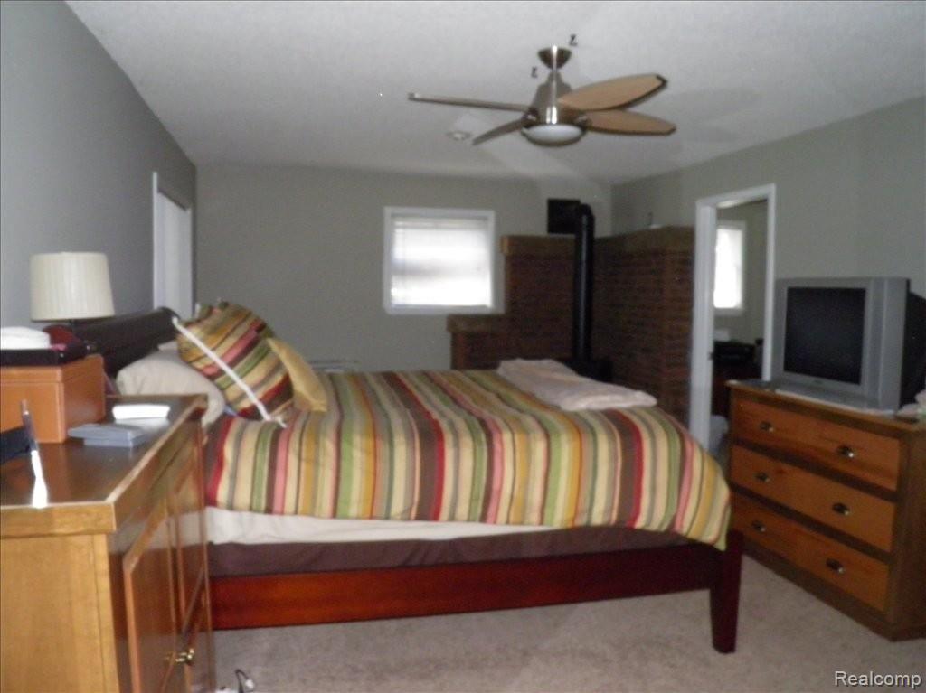 4941 Eagle Road Highland, MI 48356 - Photo 9 of 25 Master bedroom