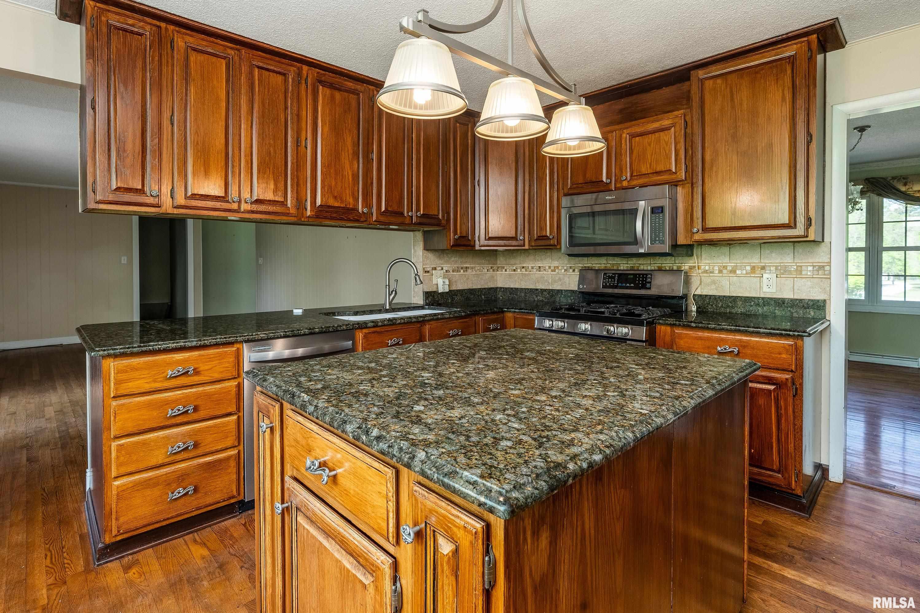 66 Union Grove Road Carbondale, IL 62903 - Photo 9 of 45 Gallery Image 9