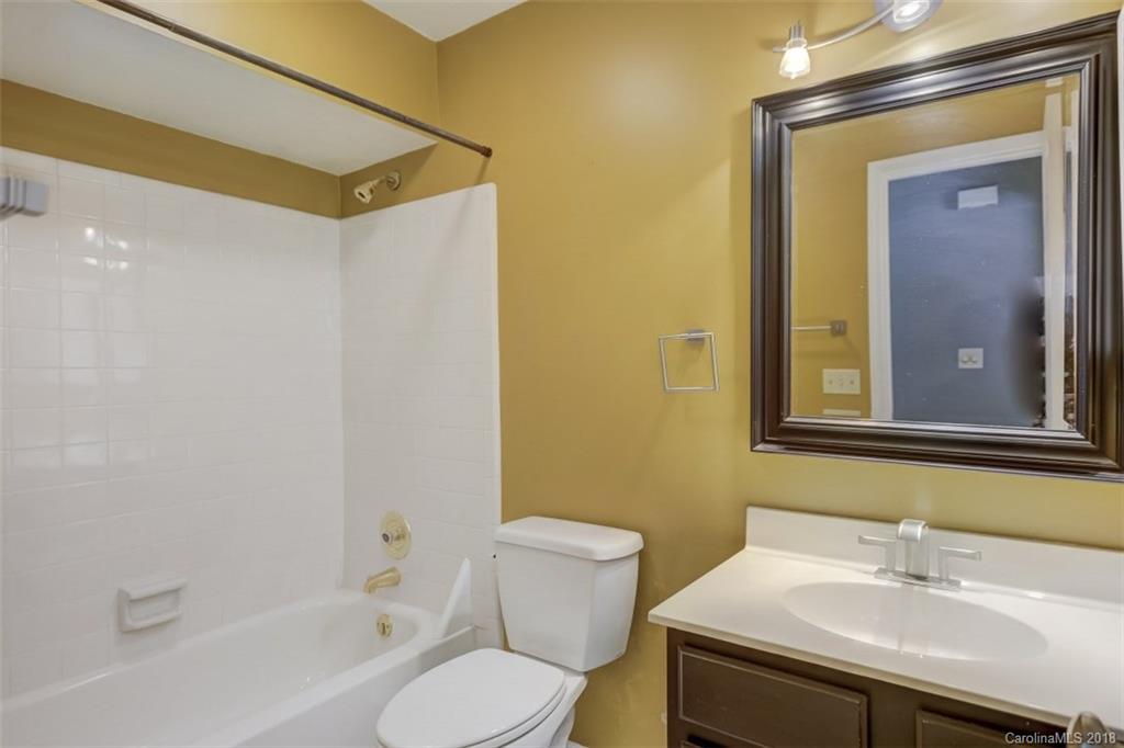 5009 Sharon Road, Unit L Charlotte, NC 28210 - Photo 22 of 31