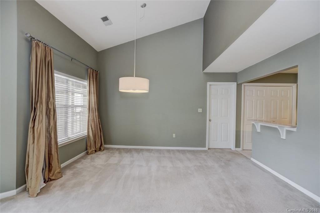 5009 Sharon Road, Unit L Charlotte, NC 28210 - Photo 10 of 31