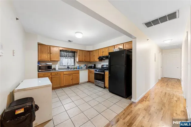 $850,000 | 28 Branford Street, Newark, NJ 07114