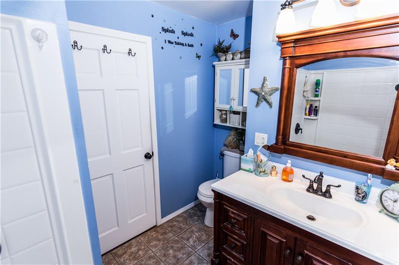 1599 Pine Run Road Rochester, PA 15074 - Photo 9 of 13 Large full bath