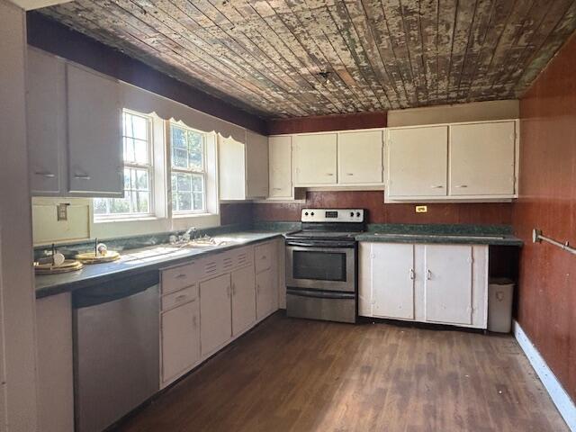 123 Groves Road Pikeville, TN 37367 - Photo 5 of 11 Kitchen