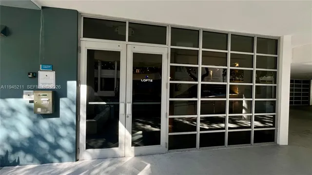 $4,400 | 3339 Virginia Street, Unit 303, Coconut Grove, FL 33133