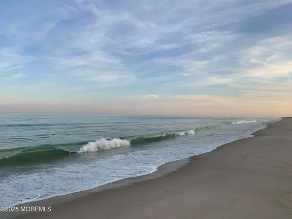 $2,700 | 1 21st Avenue, Unit 3G, South Seaside Park, NJ 08752