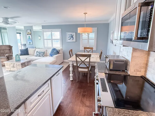 a view of a kitchen area