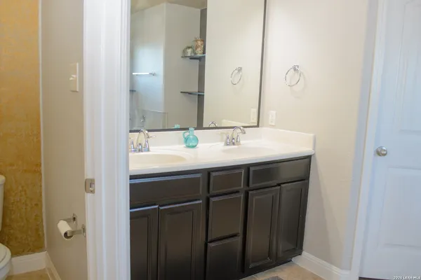 $2,000 | 2550 Gato Del Sol, San Antonio, TX 78245