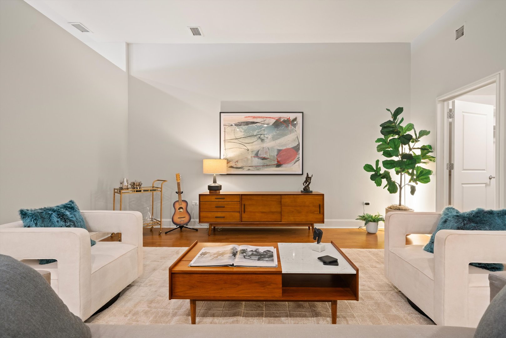 850 North Lake Shore Drive, Unit 305 Chicago, IL 60611 - Photo 15 of 28