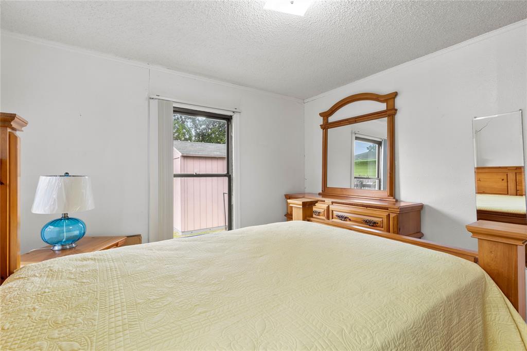 1109 North Jim Miller Road Dallas, TX 75217 - Photo 12 of 19
