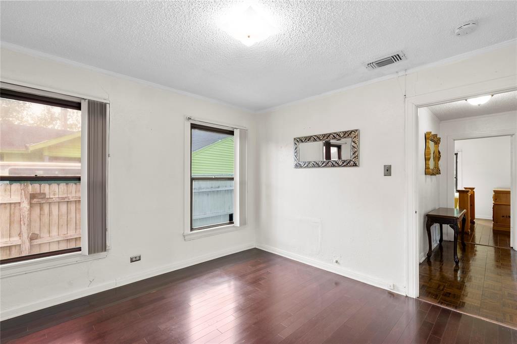 1109 North Jim Miller Road Dallas, TX 75217 - Photo 14 of 19