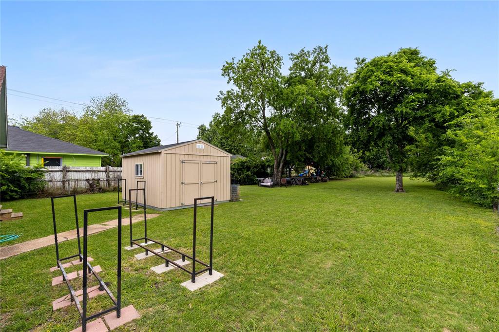 1109 North Jim Miller Road Dallas, TX 75217 - Photo 18 of 19