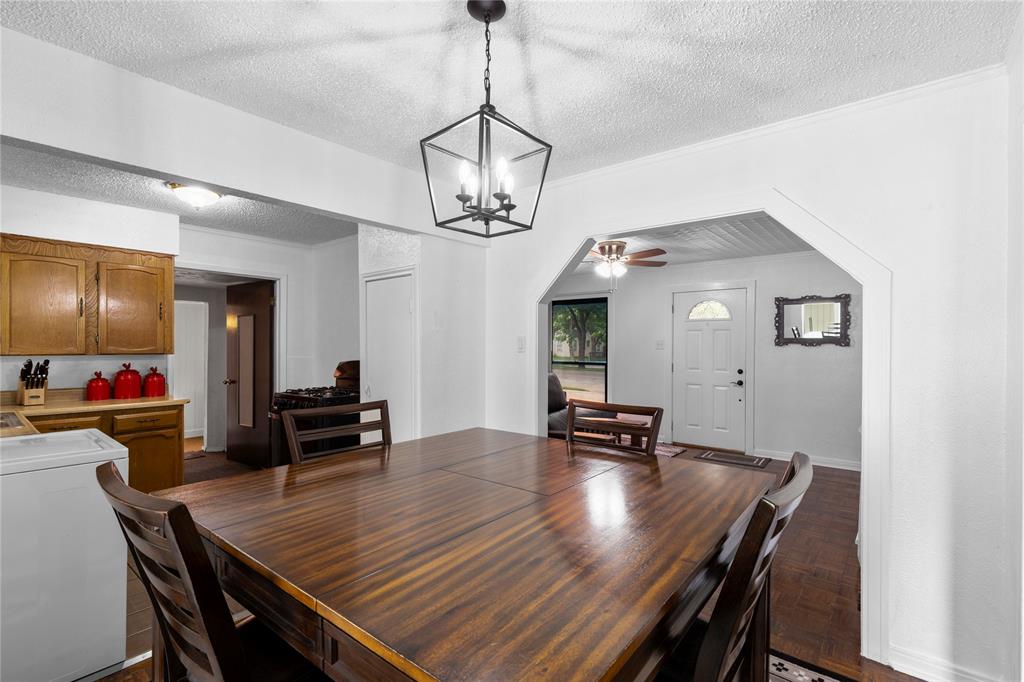 1109 North Jim Miller Road Dallas, TX 75217 - Photo 5 of 19