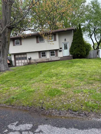 $249,900 | 210 Floradale Road, Liverpool, NY 13088