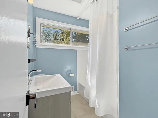 $474,900 | 1204 Parrish Drive, Rockville, MD 20851