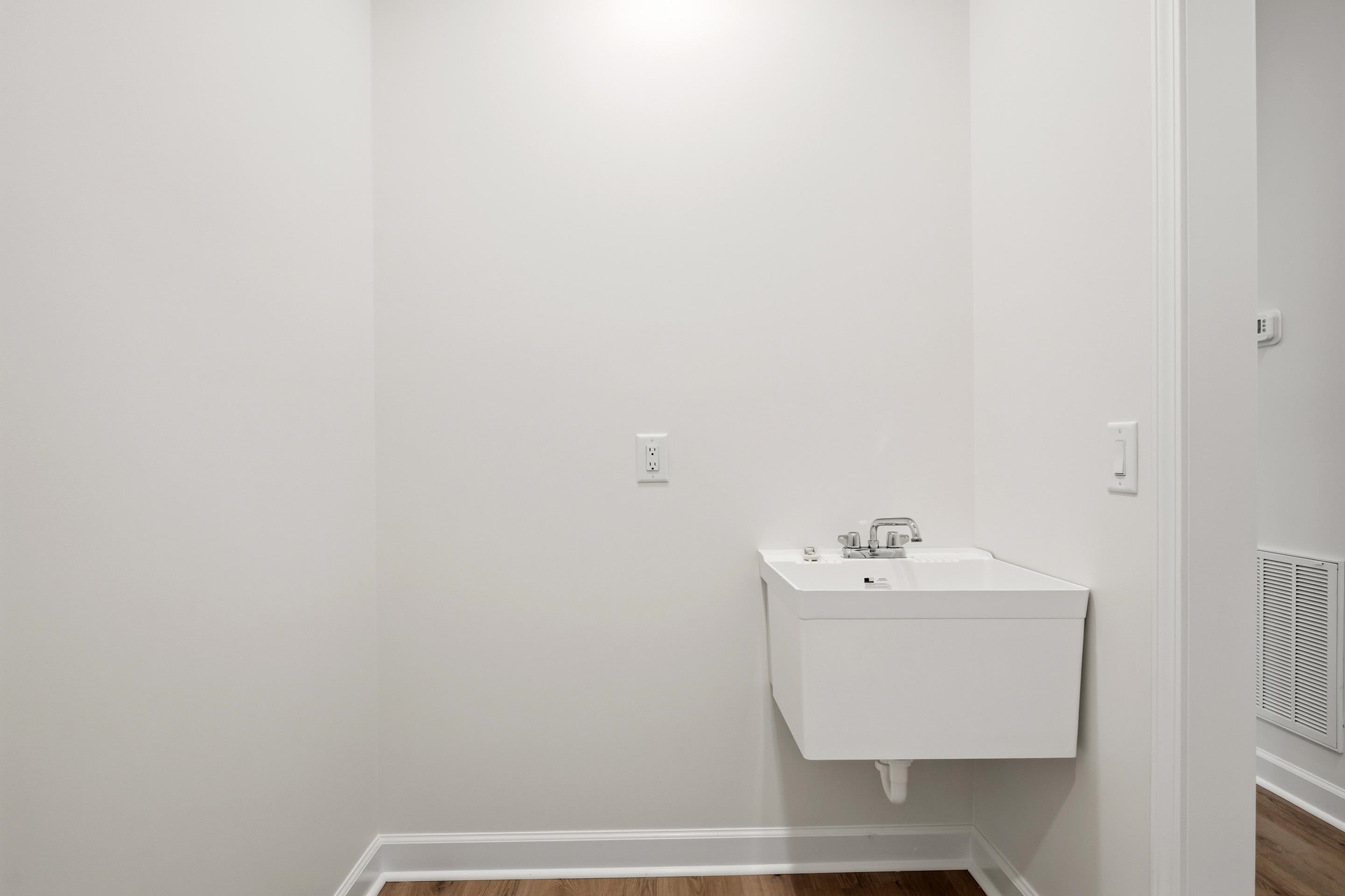 6109 Dudley Ferry Road Radford, VA 24141 - Photo 35 of 47 Gallery Image 35