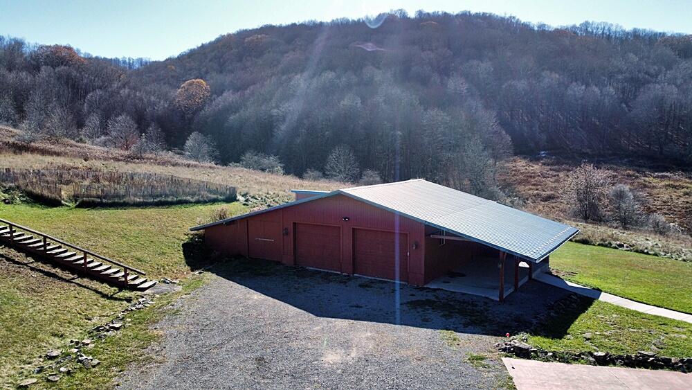 8800 Dry Branch Road Valley Head, WV 26294 - Photo 11 of 79 Gallery Image 11