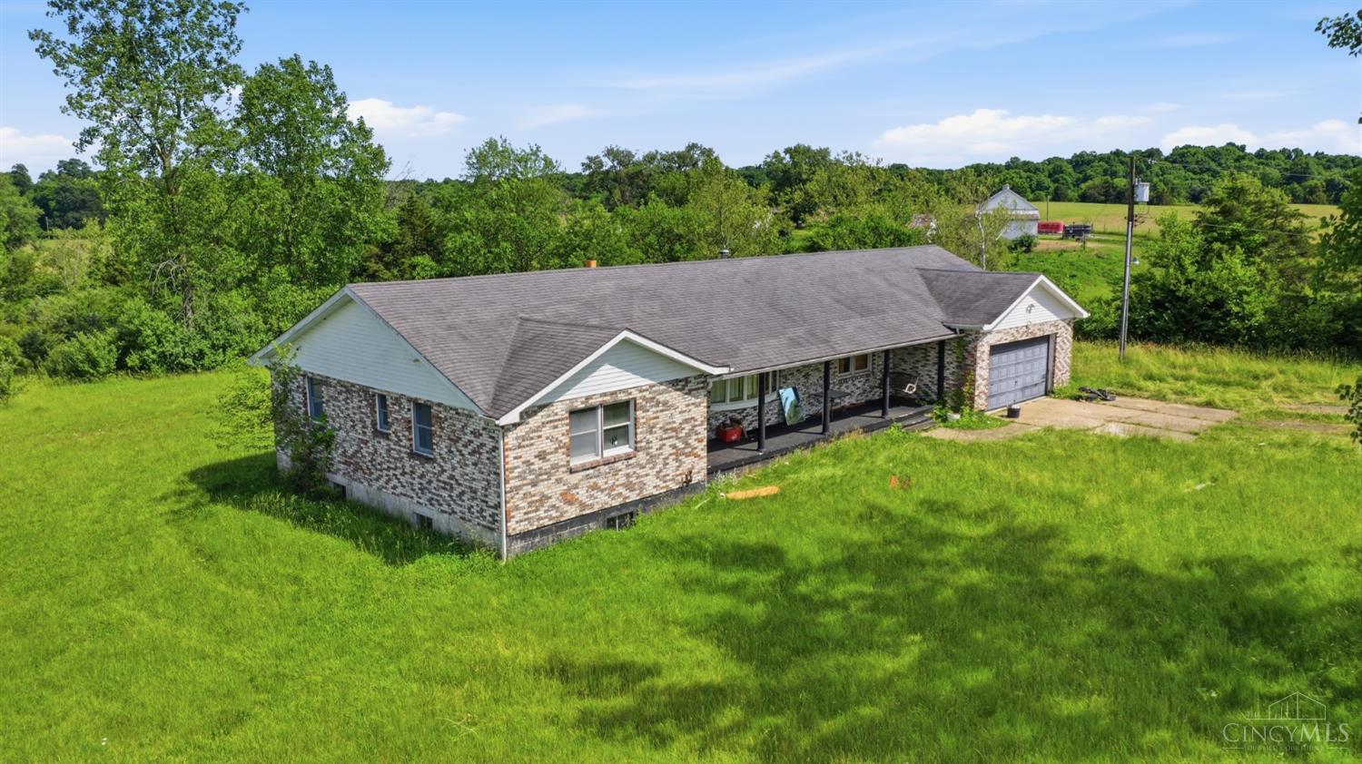 7190 Hetzler Road Middletown, OH 45042 - Photo 2 of 42