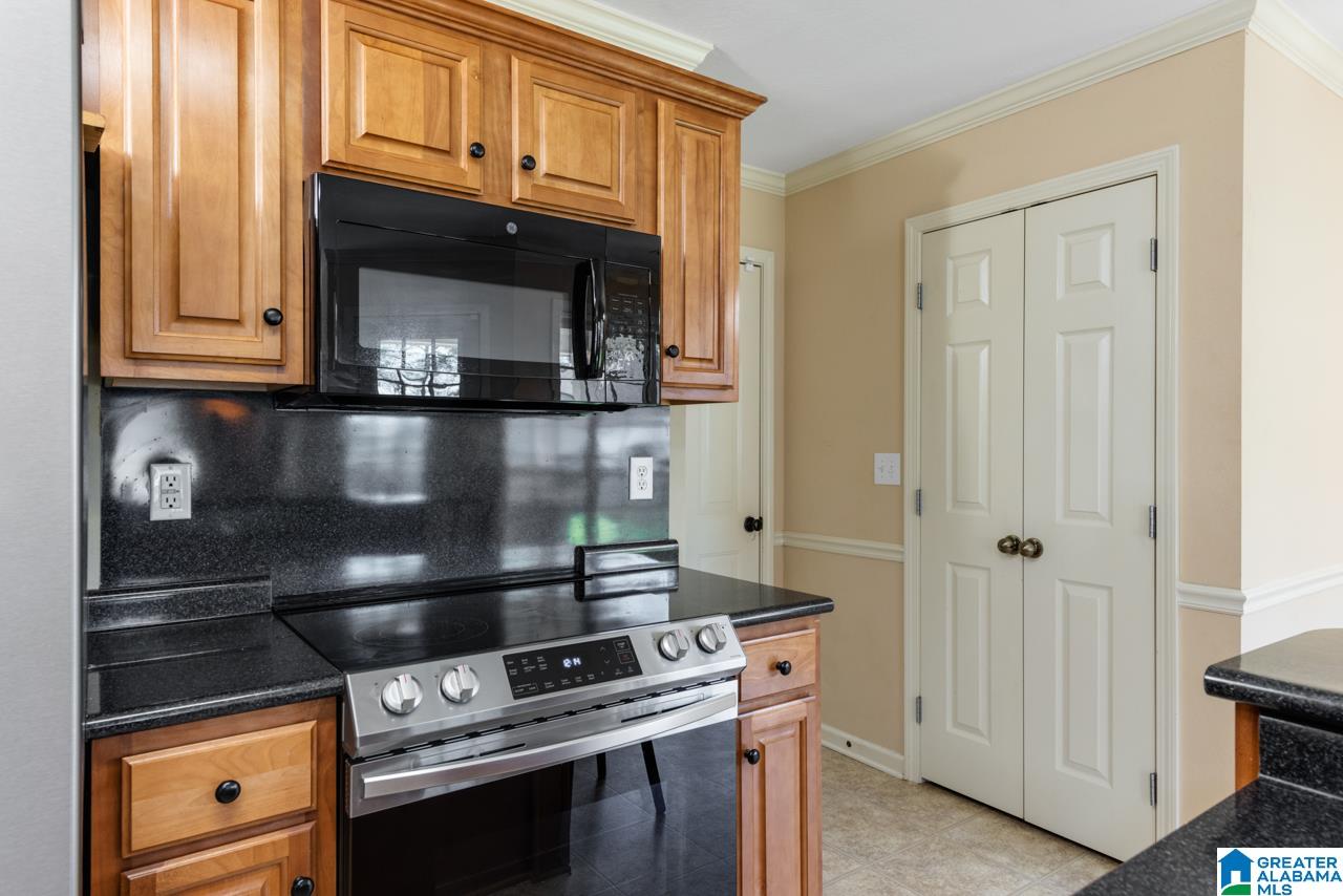 117 Spring Street Calera, AL 35040 - Photo 8 of 28