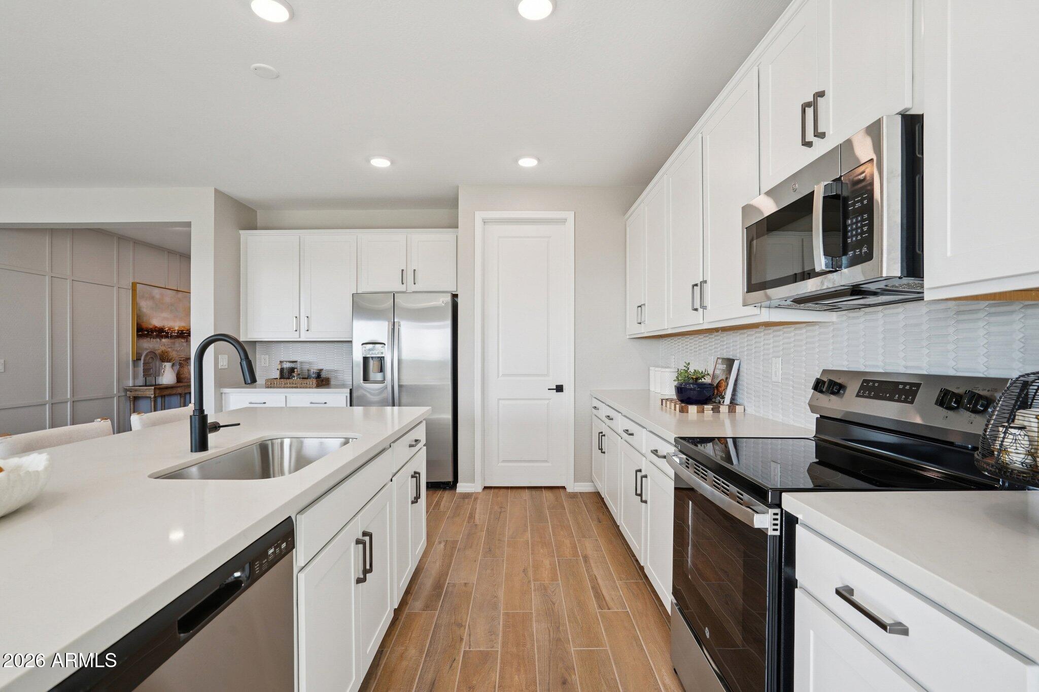 2551 Homesteaders Road San Tan Valley, AZ 85140 - Photo 17 of 52 17-web-or-mls-Homesteaders Rd-S2002-017