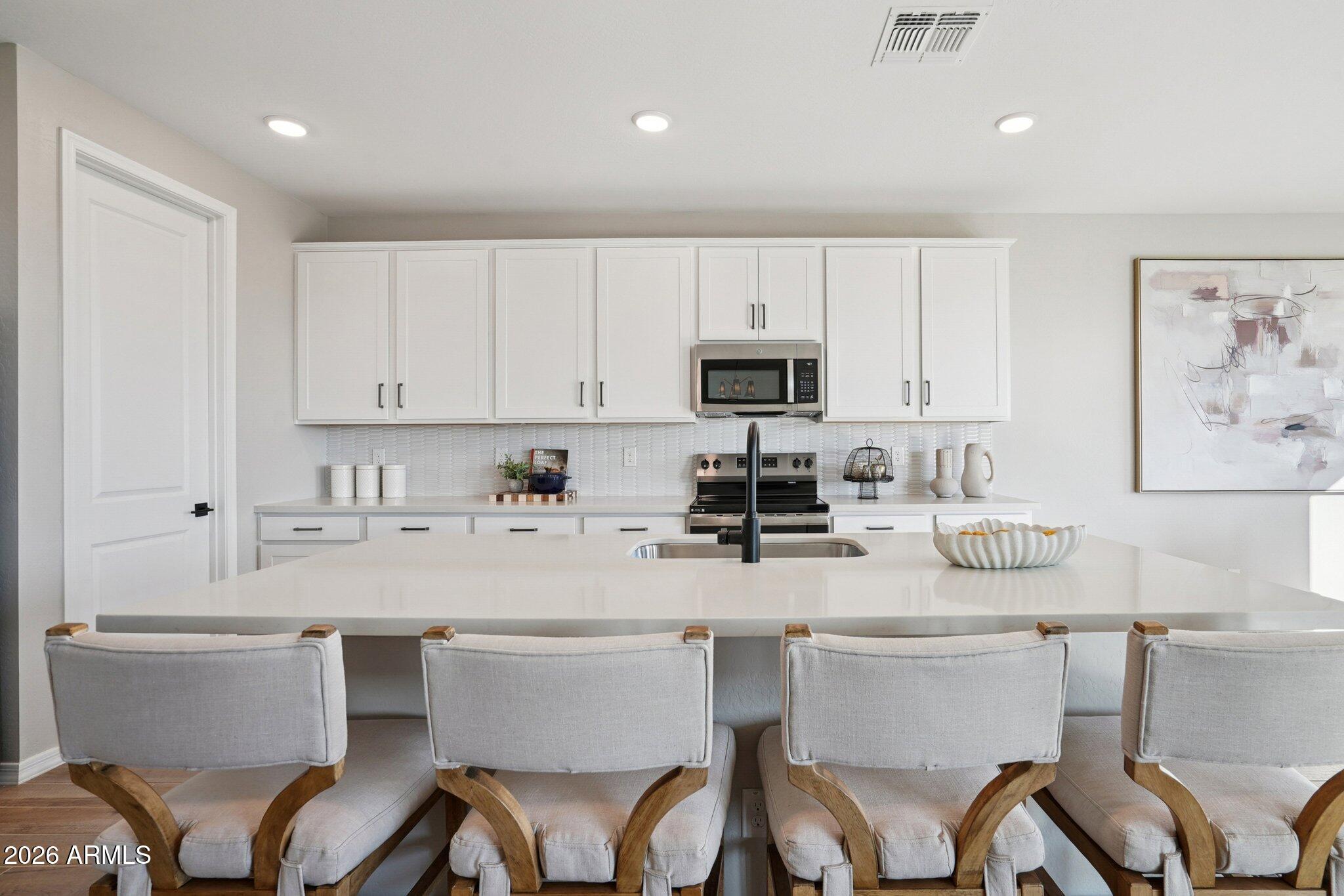 2551 Homesteaders Road San Tan Valley, AZ 85140 - Photo 19 of 52 19-web-or-mls-Homesteaders Rd-S2002-019