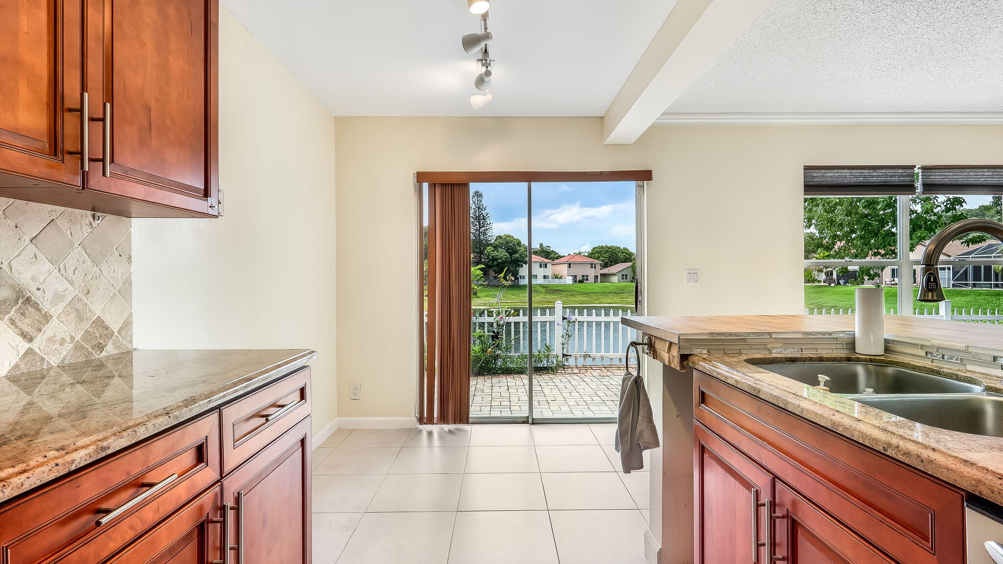 23329 Treeline Drive Boca Raton, FL 33428 - Photo 16 of 60 49-web-or-mls-DSC09488