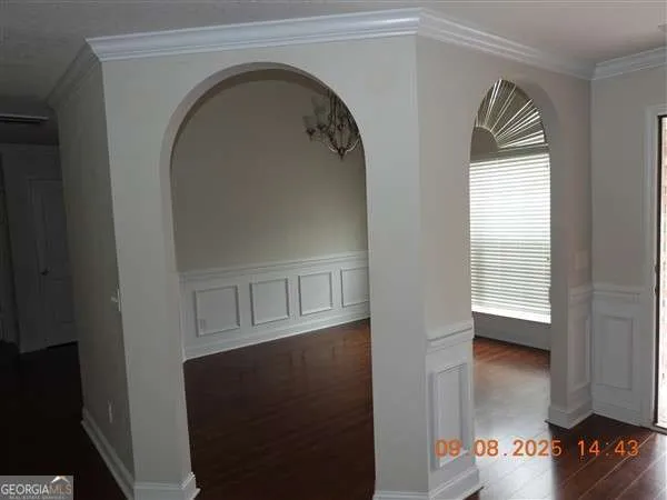 a view of livingroom with washer and dryer