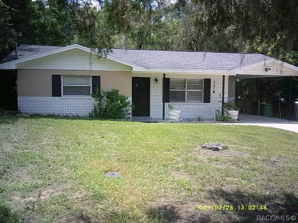 $1,250 | 101 West Hill Street, Inverness, FL 34452