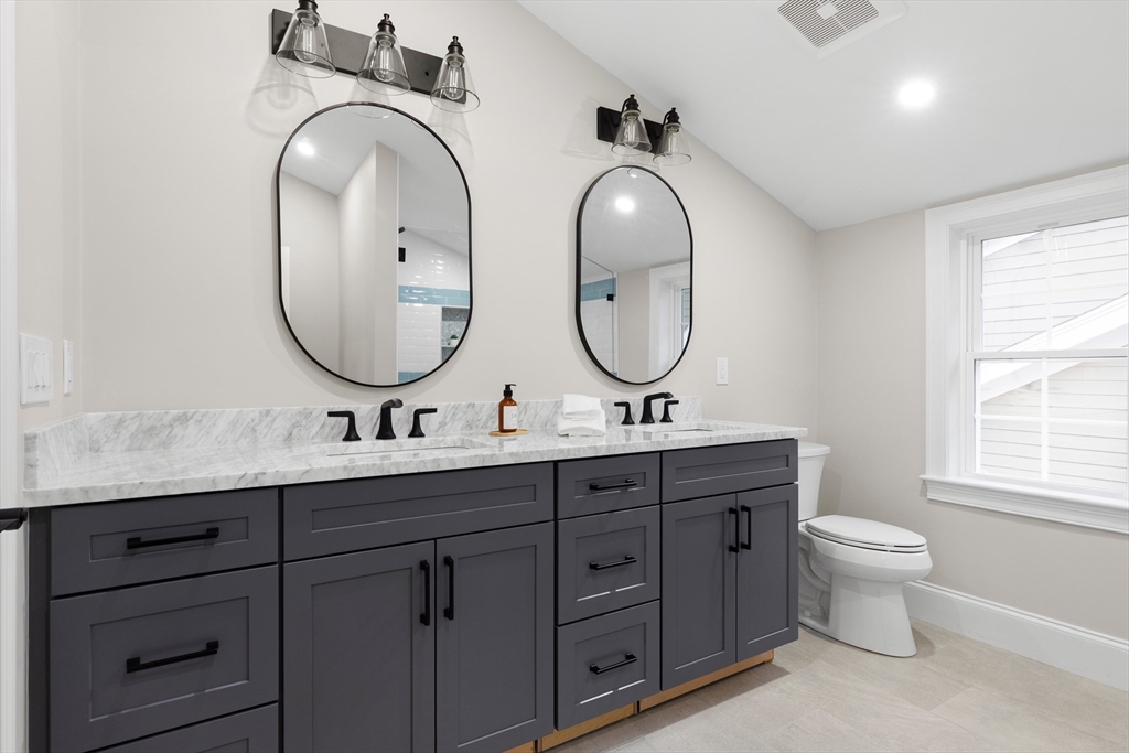 11 Washington Street, Unit 8 Ipswich, MA 01938 - Photo 32 of 38