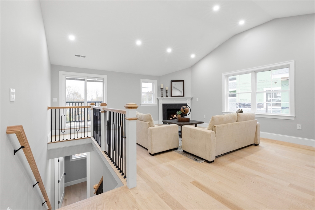 11 Washington Street, Unit 8 Ipswich, MA 01938 - Photo 9 of 38