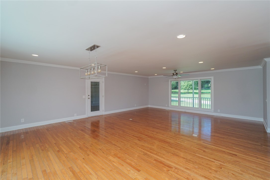802 Dalton Road Seneca, SC 29678 - Photo 8 of 25 Gallery Image 8