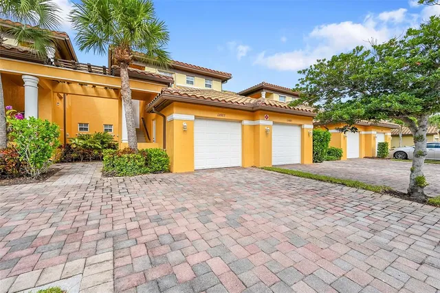 $3,800 | 12805 Northwest 83rd Court, Unit 23E, Parkland, FL 33076