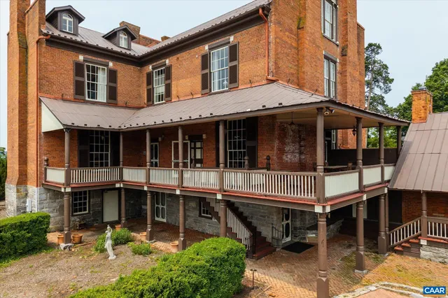 $3,900,000 | 325 Factory Outlet Drive, Max Meadows, VA 24360