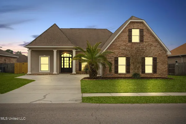 $479,900 | 2305 Sunkist Country Club Road, Biloxi, MS 39532