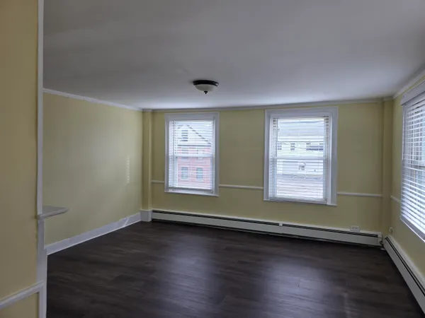 $1,550 | 5 Central Square, Unit 3, Troy, NH 03465