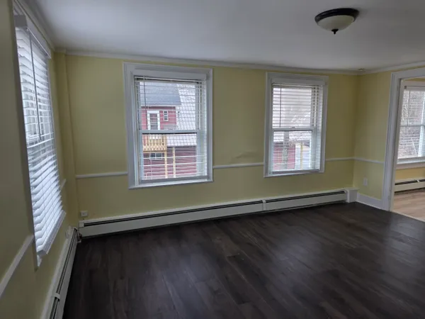 $1,550 | 5 Central Square, Unit 3, Troy, NH 03465