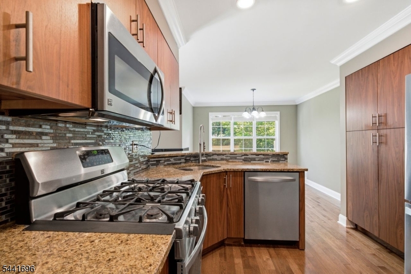 45 Weatherhill Road Hamburg, NJ 07419 - Photo 6 of 25