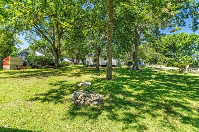 a view of a golf course