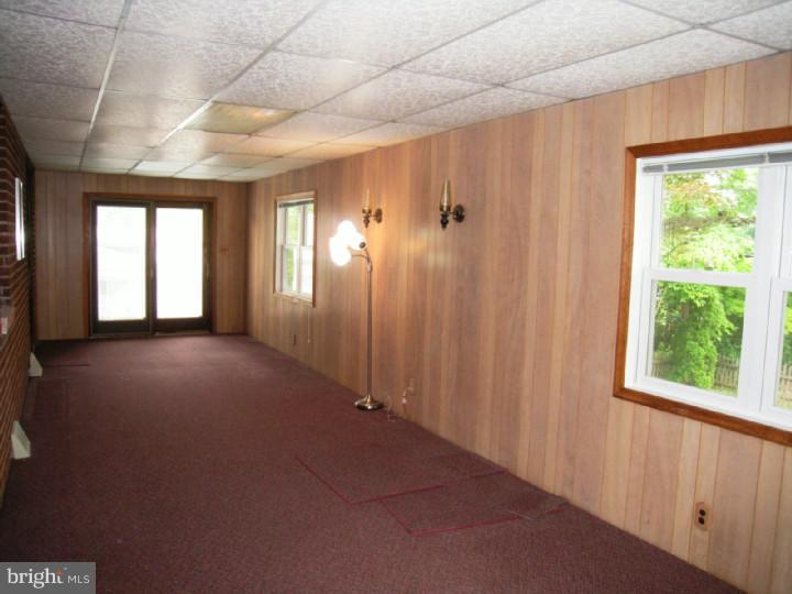 46 Ann Road Broomall, PA 19008 - Photo 9 of 15 Family Room