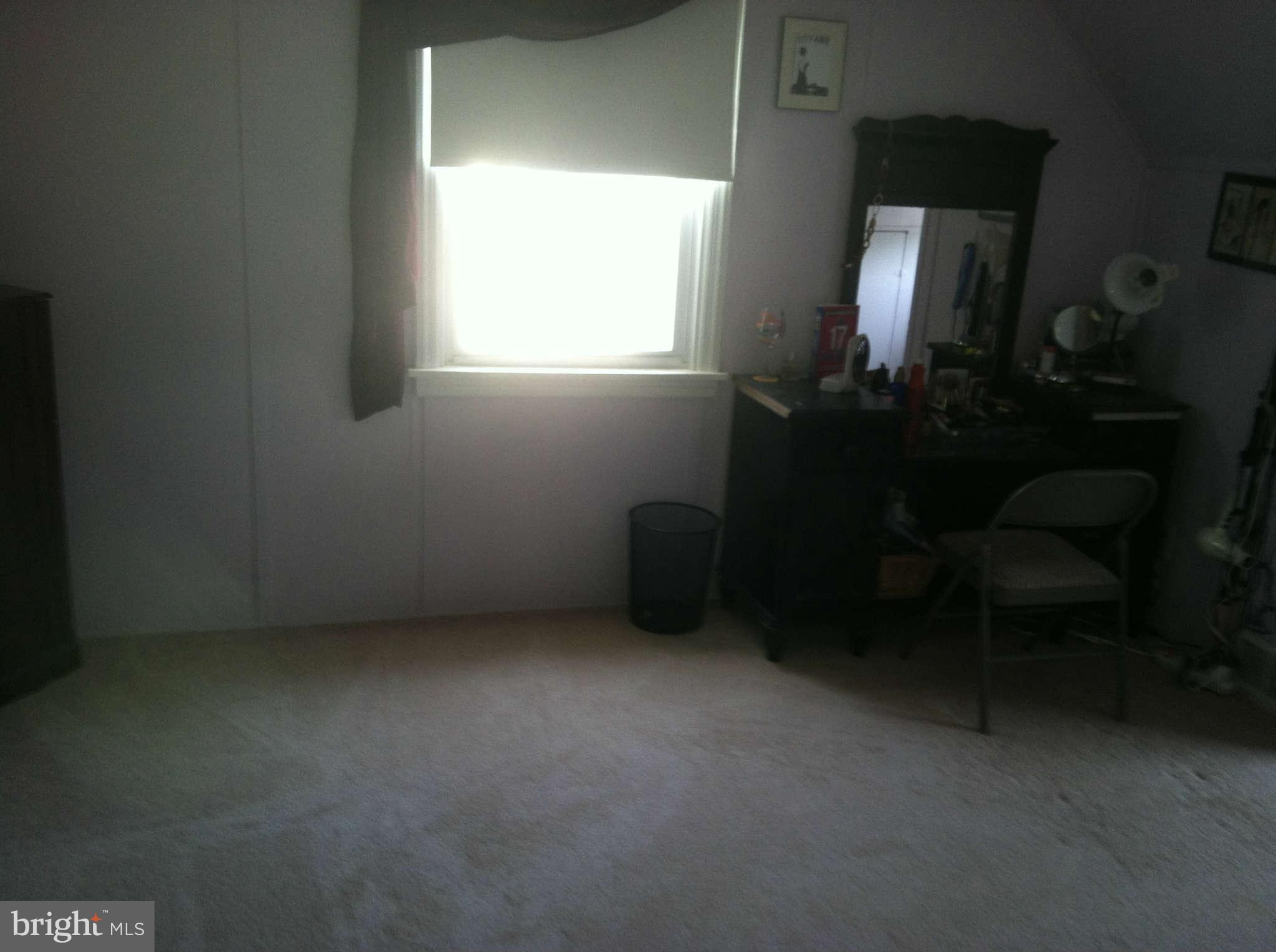 5562 Oakland Road Baltimore, MD 21227 - Photo 16 of 23 MBR