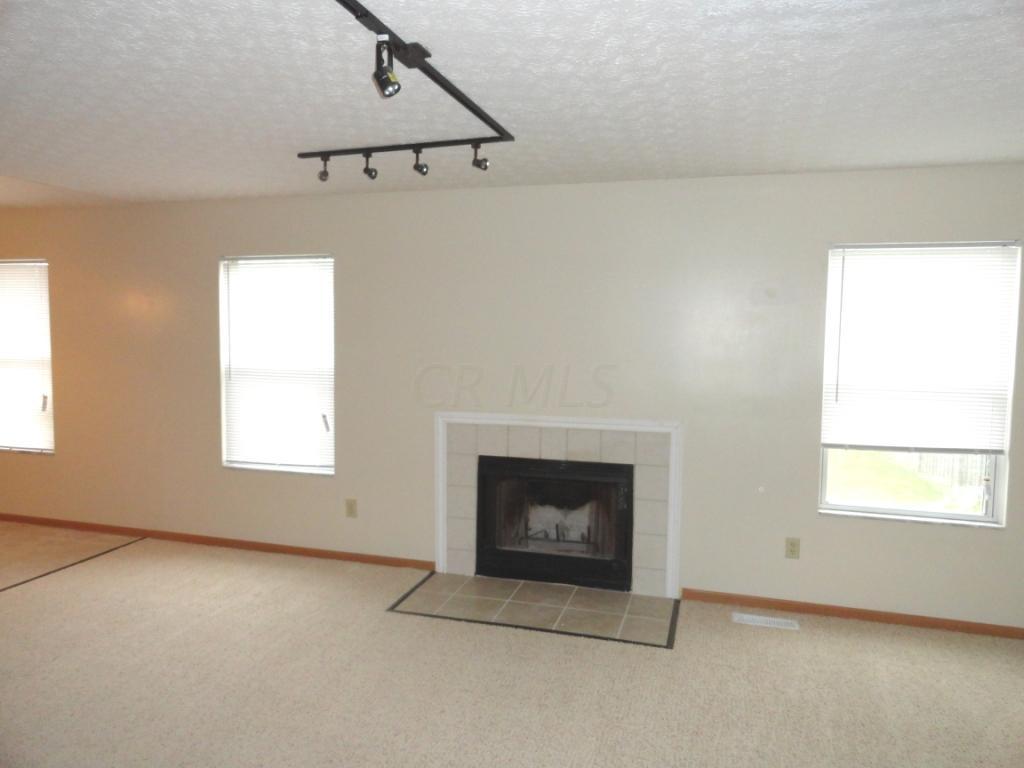 3148 Retriever Road Columbus, OH 43232 - Photo 5 of 14