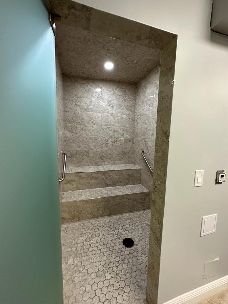 100 Berkley Road, Unit 109 Hollywood, FL 33024 - Photo 43 of 54 Steam Room