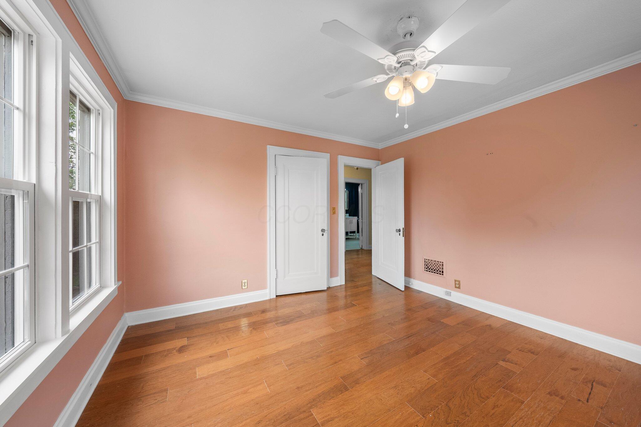 659 Vernon Road Columbus, OH 43209 - Photo 33 of 46 Bedroom 3