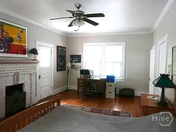 $3,800 | 18 East 45th Street, Savannah, GA 31405