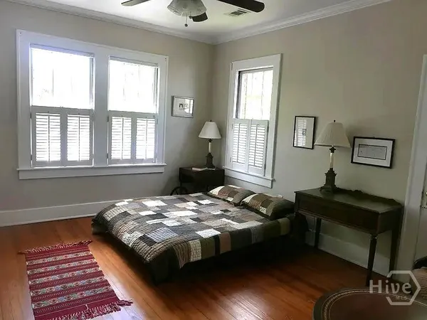 $3,800 | 18 East 45th Street, Savannah, GA 31405