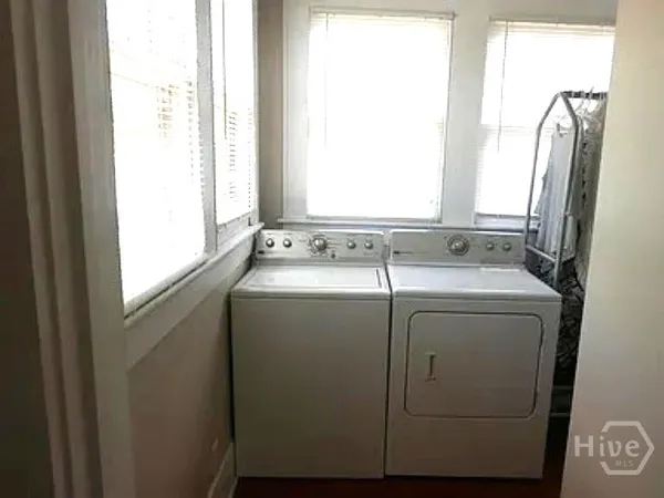$3,800 | 18 East 45th Street, Savannah, GA 31405